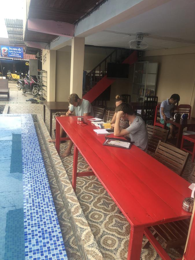 Real Vang Vieng Backpacker Hostel 외부 사진