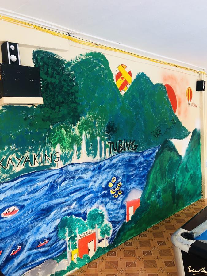 Real Vang Vieng Backpacker Hostel 외부 사진
