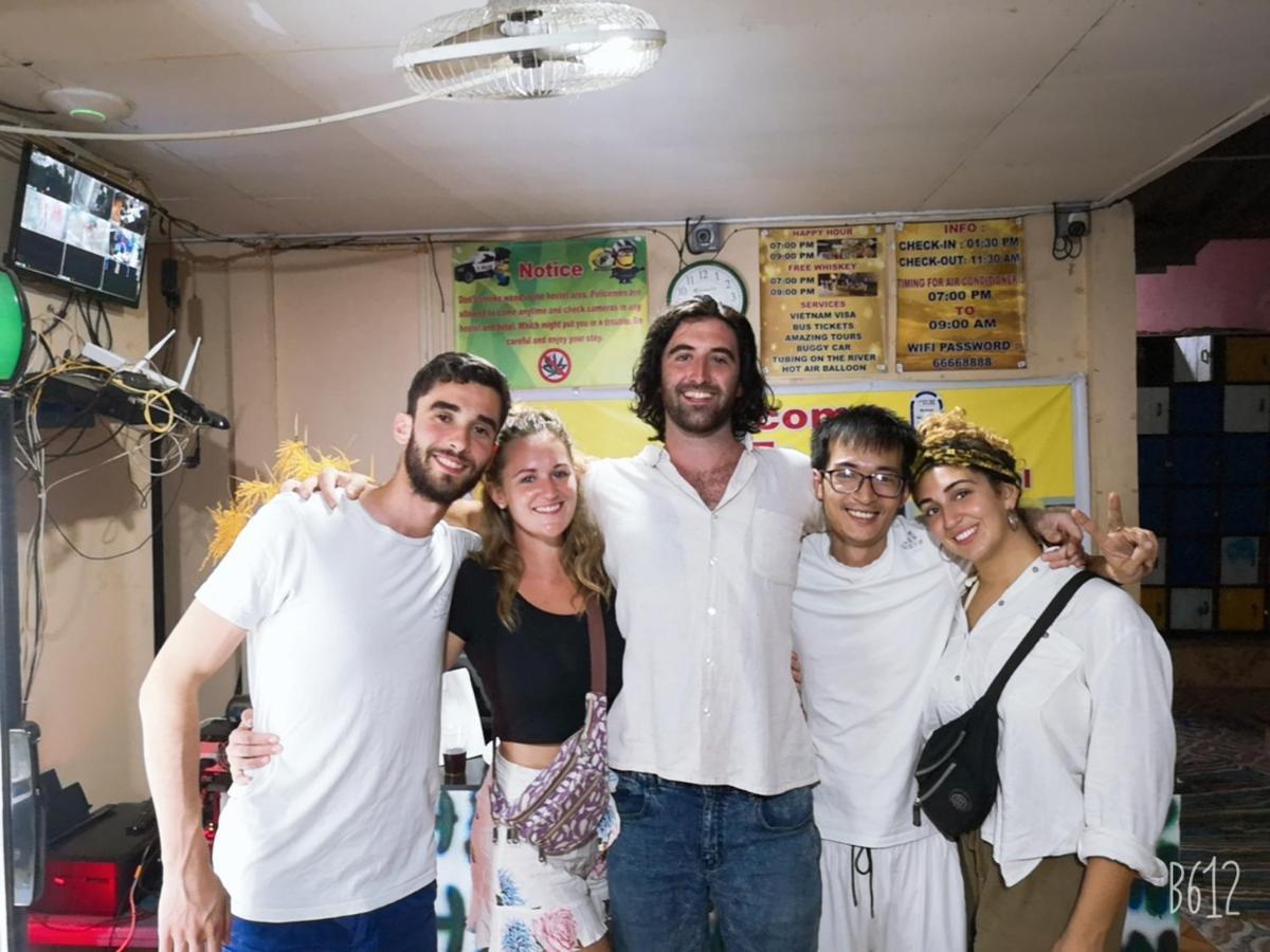 Real Vang Vieng Backpacker Hostel 외부 사진